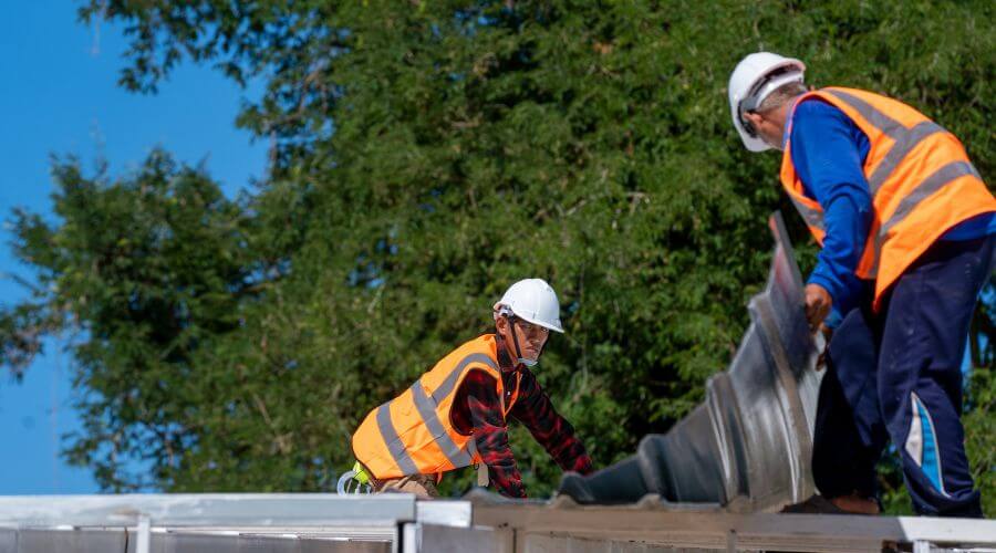 Professional new roof installation services in Staples, TX